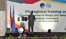 Narasumber ITU Syed Aamir Riaz memberikan Paparan kepada Peserta Pelatihan ITU Regional Bandung 25-28/9 2018