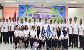 Foto Bersama Dirjen SDPPI (Ismail) tengah sebelah kiri Sekditjen (R.Susanto) dalam acara Pelatihan Sertifikasi Bendahara Pengeluaran Direktorat Jenderal SDPPI,8/10 2018