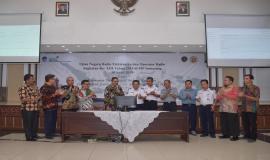 Dirjen SDPPI Ismail (kelima dari kiri) membuka secara resmi Ujian Negara Radio Elektronika dan Operator Radio (UN REOR) Angkatan XIII 2019 di Semarang (30/4).