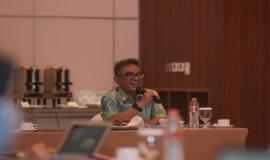 Dr. Komaruddin dari Kemenpan menjadi salah satu narasumber pada kegiatan Survei Pelayanan Pelayanan Publik Ditjen SDPPI Tahun 2020, Selasa (17/11).