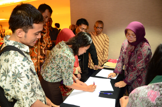 Ilustrasi: PEMBINAAN TATA KELOLA KEARSIPAN UPT DITJEN SDPPI