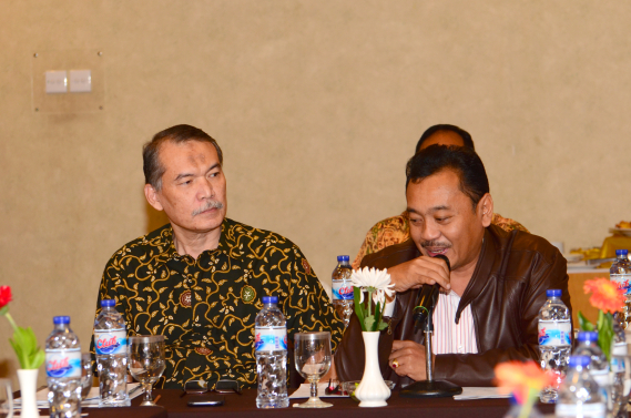 Ilustrasi: Rapat Pembahasan Usulan Calon Penerima Tanda Kehormatan Satya Lencana Karya Satya