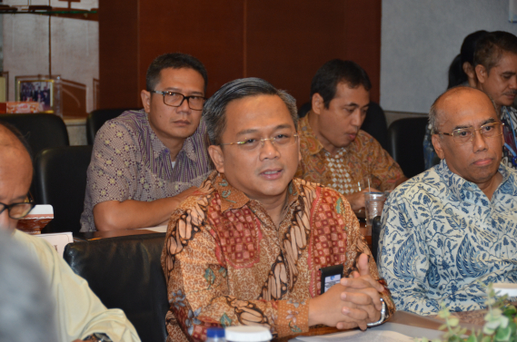 Ilustrasi: PENYERAHAN KEPUTUSAN MENTERI KOMUNIKASI DAN INFORMATIKA TENTANG HAK PENGGUNAAN FILING SATELIT INDONESIA PADA SLOT ORBIT 150.50BT OLEH DIRJEN SDPPI KEPADA DIRUT PT. BRI