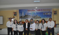 Foto bersama Panitia Konsultasi Publik dan Workshop Manajemen Sumber Daya dan Perangkat Pos dan Informatika Tahun 2015