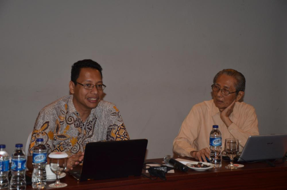 Ilustrasi: Kegiatan Rapat terjemahan ratifikasi Final Act Hasil sidang WRC  2015