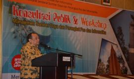 Direktur Operasi Sumber Daya dan Perangkat Pos dan Informatika, Rachmat Widayana dlam sambutannya  mengatakan Ditjen SDPPI Kemkominfo terus berupaya mendorong terwujudnya masyarakat cerdas dalam menyerap setiap informasi. (23/3)