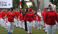 Peserta Apel Khusus Pembukaan PORSENI bersenam Maumere Gemu Famire