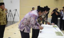 Penandatanganan Berita Acara oleh  Dirjen SDPPI dan Dirjen PPI selaku saksi