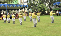 Aksi Tim Senam SDPPI saat mengikuti kegiatan lomba Hari Kartini 2018