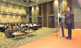 Budi Wibowo SH. MH Asisten Perekonomian dan Pembangunan Daerah Istimewa Yogyakarta (DIY) 8/8 2018, memberikan sambutan sekaligus Membuka Bimtek Tata Kelola Teknologi Informasi.