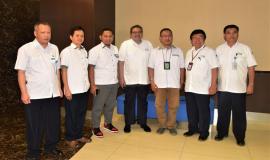 Foto bersama Dirjen SDPPI (Ismail) tengah dan Tim Media Briefing 13 Agustus 2018