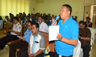 Salah Satu Peserta Undangan dari Koperasi Nelayan Bandar Lampung mengomentari atau memberikan masukan terkait dengan alat yang akan di pergunakan oleh para Nelayan 