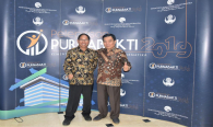 Foto Kabalmon Jayapura (Titus Tangke) Kiri Bersama Kasubag TU Balmon Merauke(Martin Pangemanan) dalam acara Purnabakti di Kementerian Komunikasi dan Informatika 29/3  2019