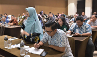Salah Satu Peserta Undangan Workshop Kapitalisasi Aset mengajukan pertanyaan terkait dengan Tupoksinya 3/5  2019