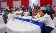 Turut hadir Sesditjen SDPPI R. Susanto, Direktur Penataan Sumber Daya Denny Setiawan dan Para Kabag di lingkungan setditjen SDPPI pada acara Buka Puasa bersama Keluarga Besar dan Mitra Kerja Kemkominfo di Jakarta (8/4).