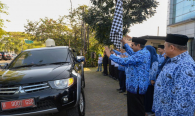Dirjen SDPPI Ismail melepas rombongan drive test pada posko Monitoring SFR Lebaran 2019 di halaman kantor Balai Monitor Spektrum Frekuensi Radio Kelas I Bandung, Jawa Barat, Sabtu (1/6).