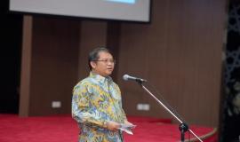 Menteri Komunikasi dan Informatika Rudiantara memberikan arahan kepada pejabat eselon II, III dan IV pada acara pelantikan pejabat di lingkungan Kemkominfo di Jakarta (19/6).