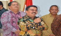 Salah satu perwakilan Purnabakti memberikan kesan dan pesannya mewakili para purnabakti lainnya pada acara Pelepasan Purnabakti Kominfo. (28/6)