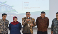 Salah satu perwakilan Purnabakti memberikan kesan dan pesannya mewakili para purnabakti lainnya pada acara Pelepasan Purnabakti Kominfo di Jakarta (31/7).