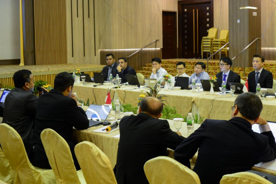Direktur Penataan Sumber Daya Denny Setiawan memberikan opening remarks pada kegiatan Border Communication Coordination Meeting-19 di Batam (28/8).