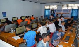 4.	Suasana ujian UNAR tahap II di Kabupaten Sangihe  berlangsung  tertib, Sabtu (8/2/2020).   Ujian dengan menggunakan  CAT merupakan kali kedua dilaksanakan  oleh Balmon Spekfrekrad Kelas II Manado dari total 12 kali di tahun 2020. 