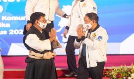 Menkominfo Johnny G. Plate dan Menpora Zainudin Amali seusai melaksanakan Pembukaan Kejurnas Virtual Tandoku Shorinji Kempo di Aula Anantakupa Kemkominfo, Jakarta (13/08/2020).