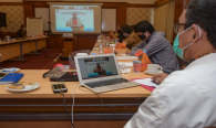 Dirjen SDPPI Ismail hadir secara virtual memberikan keynote speech pada Focus Group Discussion (FGD) dengan tema Pandemi Covid-19 Sebagai Momentum Percepatan Transformasi Digital yang berlangsung di Bogor, Kamis (1/10/2020).