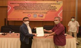 Direktur Operasi Sumber Daya Dwi Handoko foto bersama dengan mitra kerja Direktorat Operasi Sumber Daya, (9/3/2021).