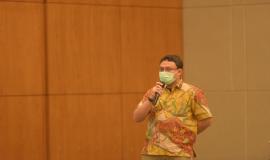 Subkoordinator Konsultasi dan Informasi Sumber Daya Sulistiyo Catur Kurnia Putra menyampaikan paparannya terkait Inovasi Layanan SFR dan SOR untuk Pelayanan yang Mudah, Cepat dan Transparan (9/3/2021).