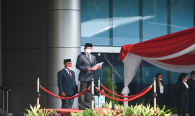  Menteri Komunikasi dan Informatika Johnny G Plate dalam sambutan Upacara Hari Bhakti Postel ke-76 di Halaman Depan Kantor Kemkominfo Jalan Medan Merdeka Barat No 9 Jakarta Pusat, Senin (27/9/2021).