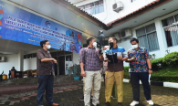 Peserta Pelatihan Pembentukan Jabatan Pengendali Frekuensi Radio Tingkat Keahlian – Praktik Monitoring Frekuensi Radio Keahlian saat sedang melakukan praktek di Wisma PPSDM Bogor, (4/11).