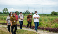 Direktur Pengendalian SDPPI Sabirin Mochtar ditemani oleh Kepala Balai Monitor SFR Kelas I Medan Syamsul Huda Melakukan Kunjungan Ke Stasiun Monitoring Internasional HF Tanjung Morawa dan Melihat Kondisi Stasiun Monitoring Tetap dan Bergerak V/UHF