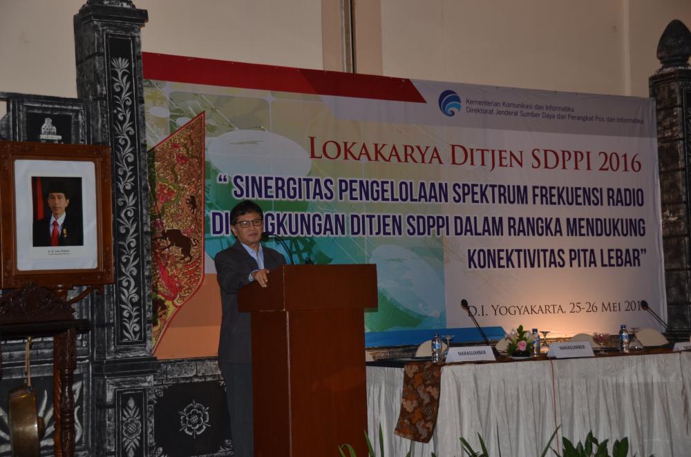 Plt Ditjen SDPPI, Basuki Yusuf Iskandar membuka Lokakarya Ditjen SDPPI 2016, di Yogyakarta