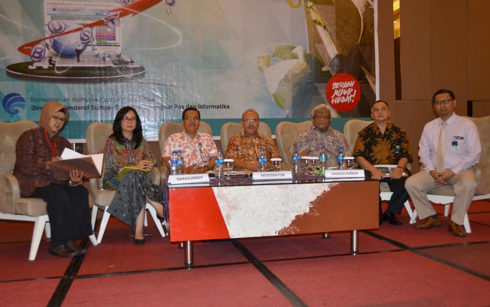 Direktorat Operasi Sumber Daya Ditjen SDPPI pada Selasa lalu (2/6) menyelenggarakan konsultasi publik dan workshop manajemen sumber daya dan perangkat pos dan informatika tahun 2016, di Aston Kupang Hotel dan Convention Centre, Nusa Tenggara Timur.
