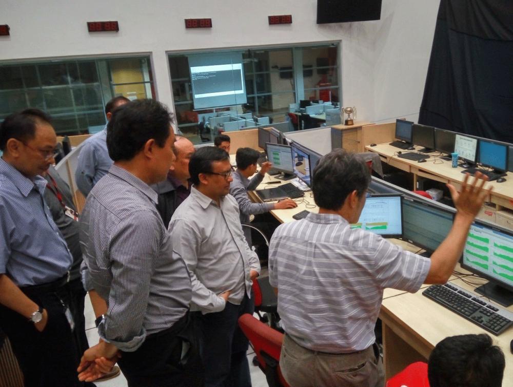 Ditjen SDPPI pastikan migrasi pita frekuensi 800 yang digunakan operator selular PT Smartfren Indonesia pada Agustus 2016 sudah diselesaikan dengan lancar