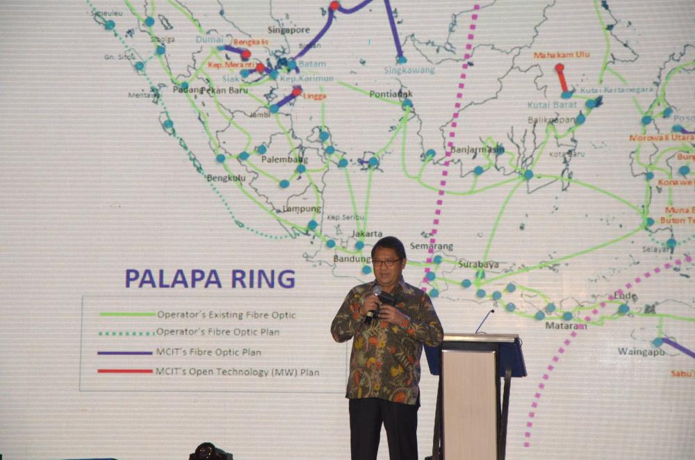 Ground Breaking Proyek Palapa Ring Paket Tengah