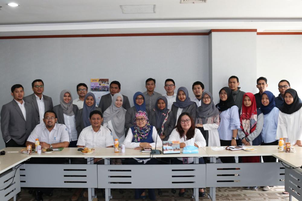 Para peserta training bersama Kasubdit Konsultasi dan Data, Fidyah Ernawati
