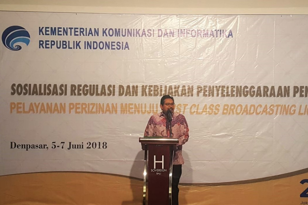 Dirjen SDPPI Ismail memberikan sambutan dalam  Sosialisasi Regulasi dan Kebijakan Penyelenggaraan Penyiaran yang digelar Ditjen SDPPI, Kemkomionfo, di Denpasar, Bali, Rabu (6/62018).