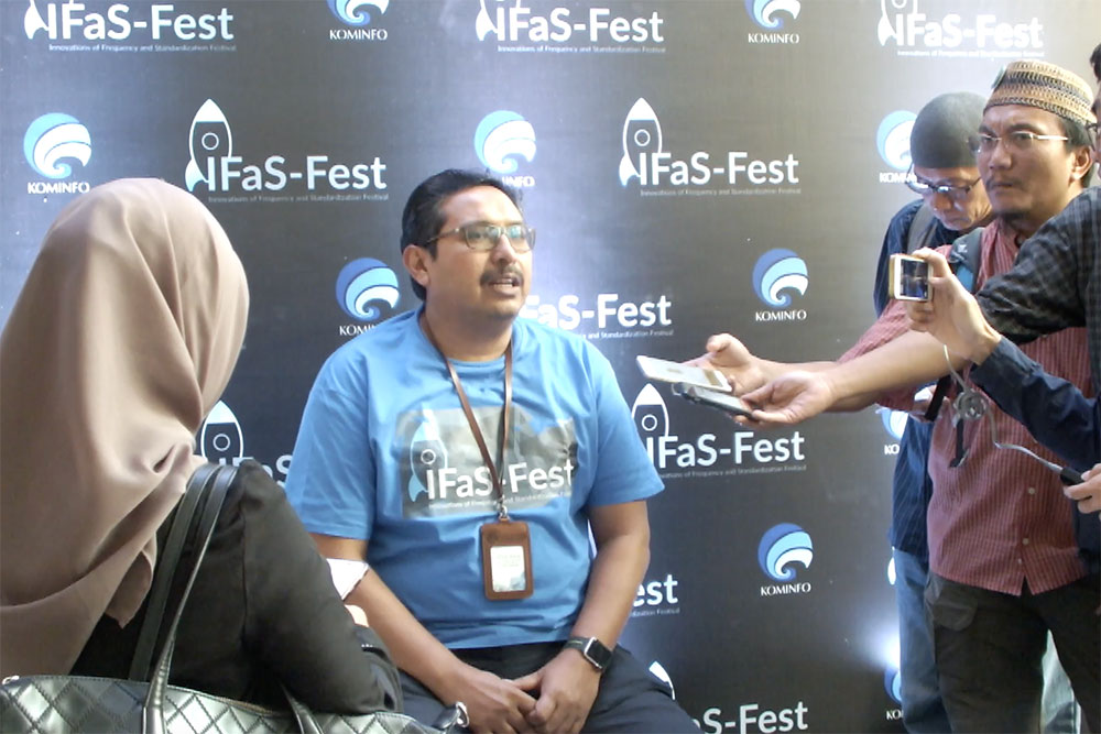 Dirjen SDPPI, Ismail saat melakukan konferensi pers disela-sela kegiatan IFas-Fest  2018, Bogor (26/7)