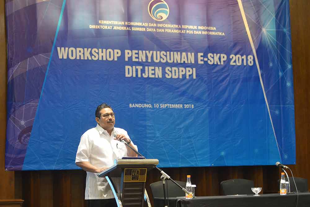 Ditjen SDPPI Ismail memberikan sambutan ketika membuka Workshop Penyusunan e-SKP Ditjen SDPPI di Bandung, Jawa Barat, Senin (10/9/2018).