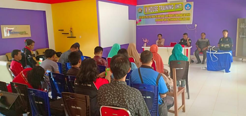 in house training di SMK Kolaka Sultra
