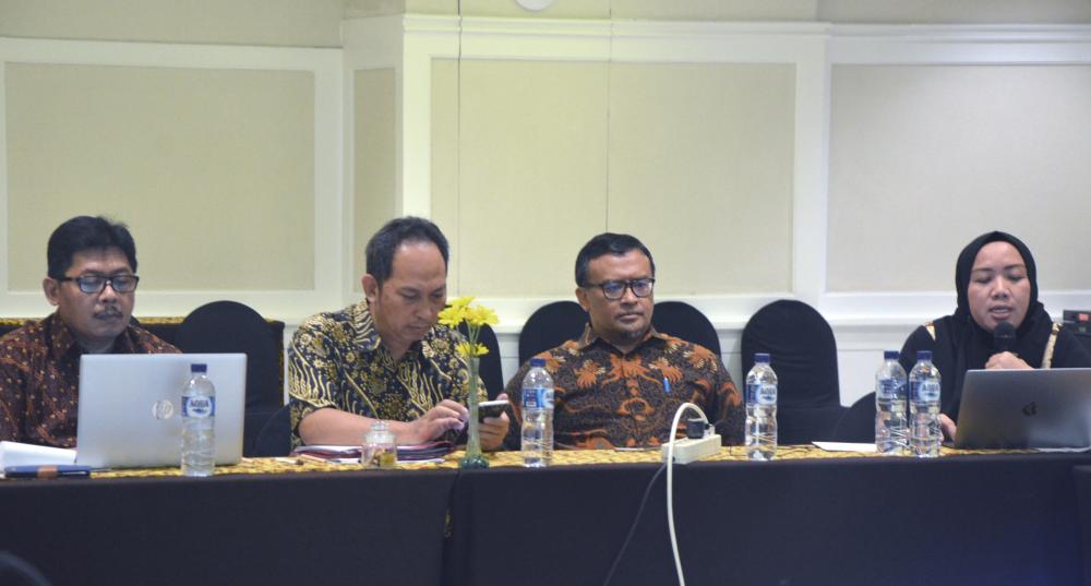 Pembahasan Rencana Anggaran dan Kegiatan Ditjen SDPPI Tahap II di Hotel Santika Yogyakarta (21/2).