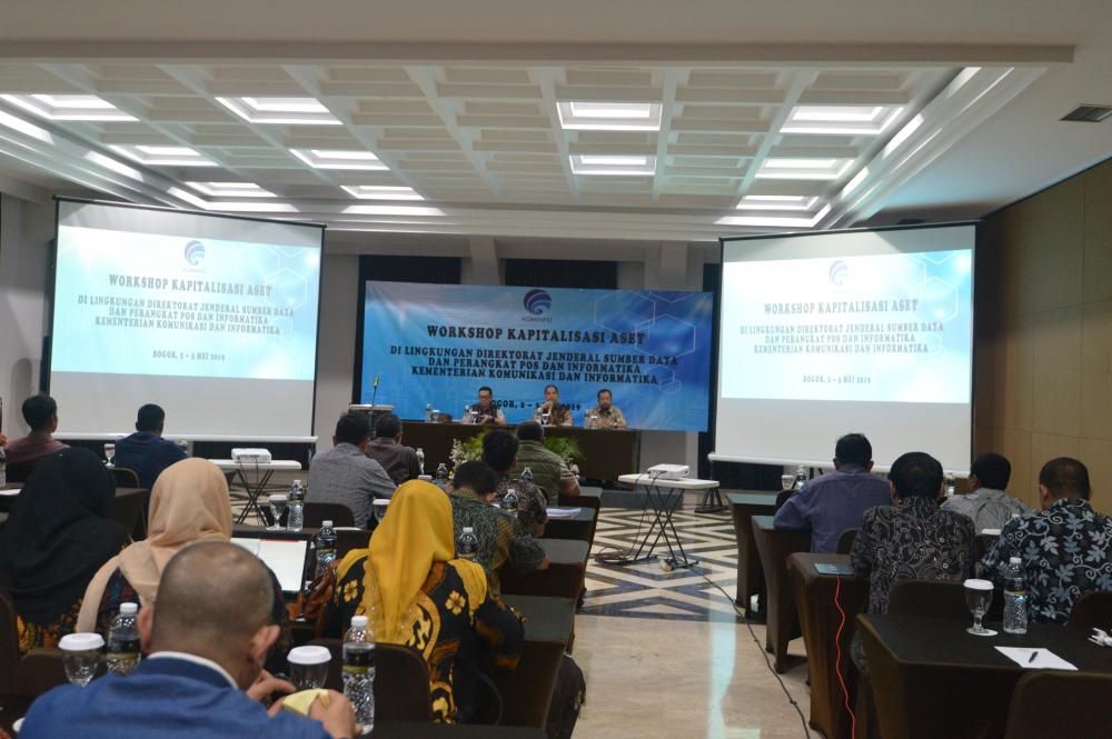 Sesditjen SDPPI R. Susanto (tengah), membuka kegiatan Workshop BMN yang diikuti oleh satuan kerja di lingkungan Ditjen SDPPI baik pusat maupun daerah.