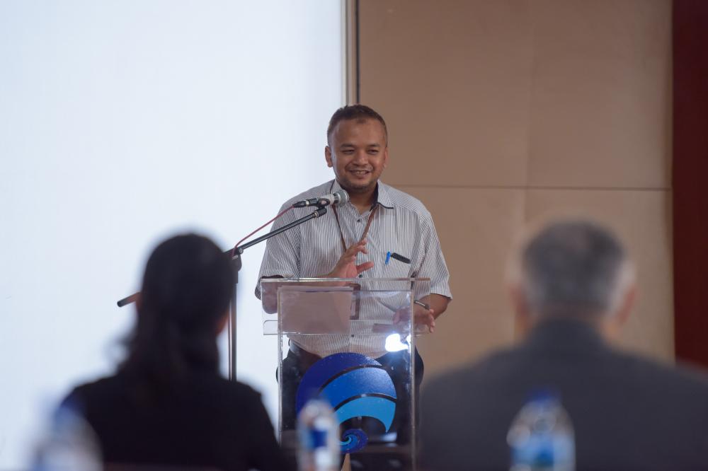 Direktur Penataaan Sumber Daya Denny Setiawan membuka Workshop on Advances in Satellite Technologies,  Jakarta  25/7/2019.