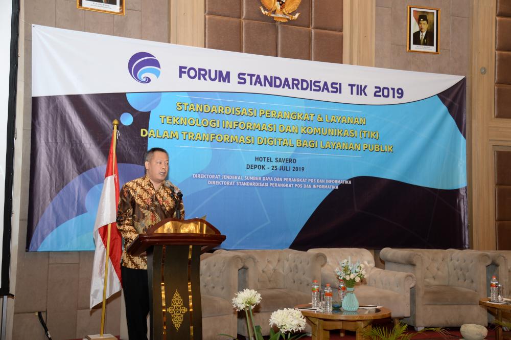 Direktur Standardisasi Perangkat Pos dan Informatika, Moch. Hadiyana, memberi sambutan pada kegiatan Forum Standardisasi TIK di Bogor (25/7/2019)