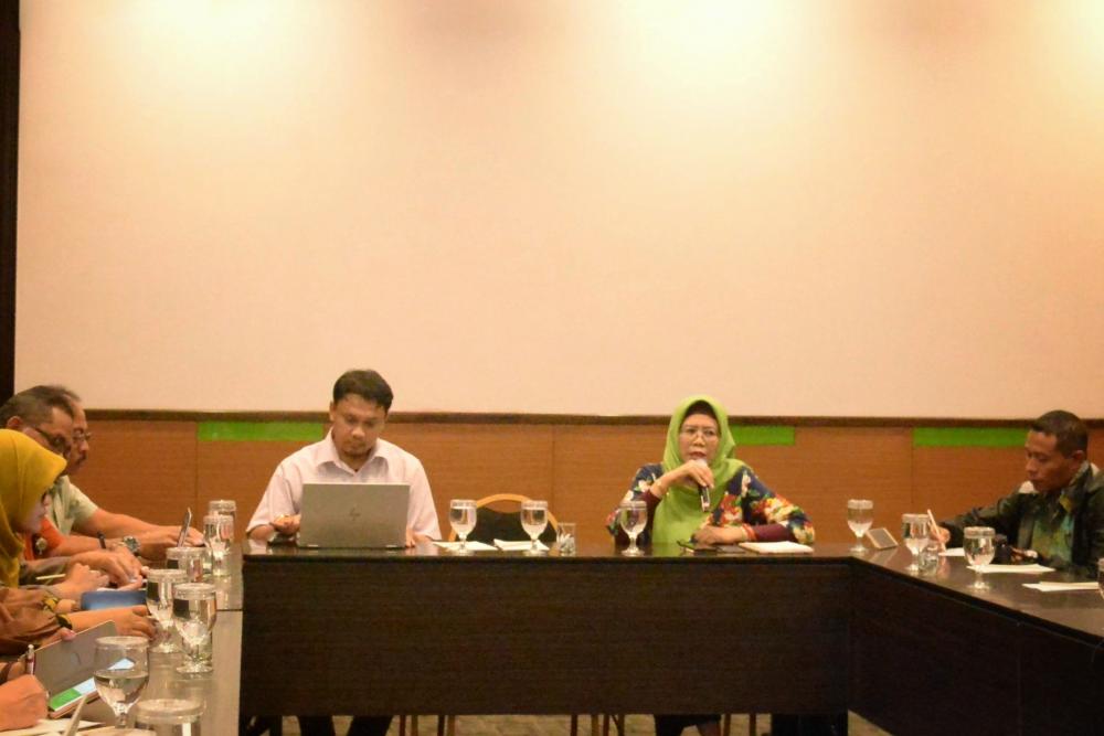Ilustrasi: Kasubdit Konsultasi dan Data Operasi Sumber Daya, Fidyah Ernawati saat memjmpin rapat persiapan penyelenggaraan Maritime On the Spot (MOTS), Kamis (20/2/2020). Kegiatan MOTS direncanakan akan diselenggarakan pada 19 Maret 2020 di Tegal, Jawa Tengah