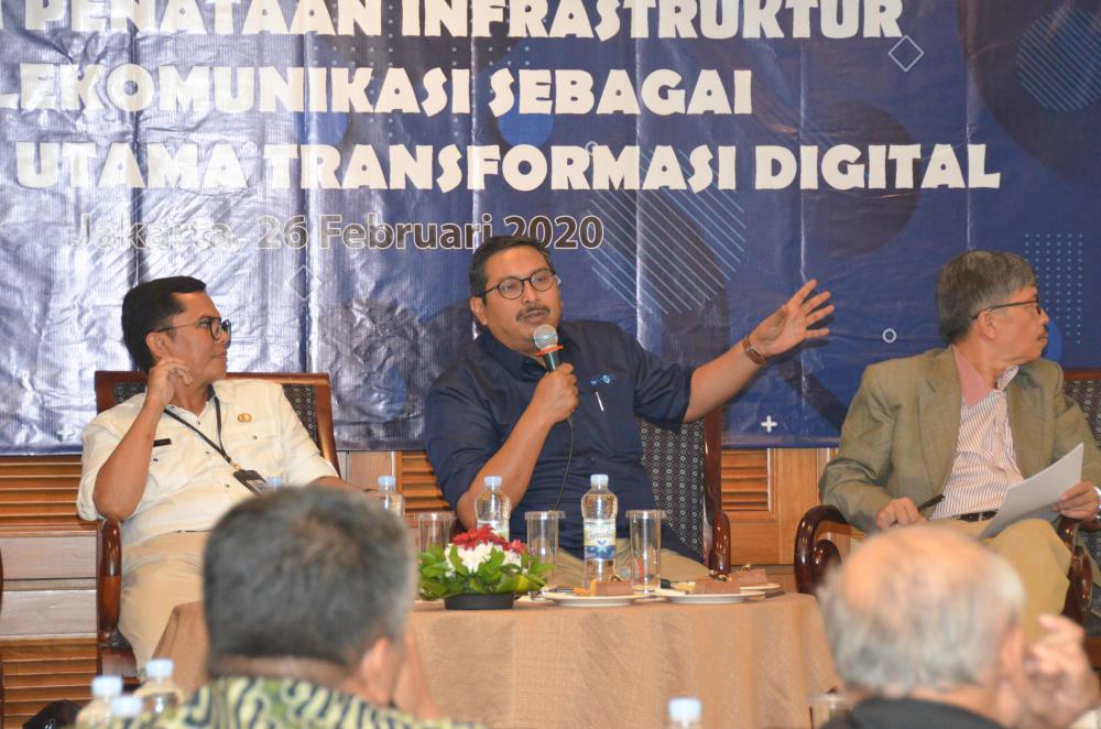 “Indonesia memiliki pertumbuhan teknologi yang cepat, karena memiliki potensi SDM  sangat besar. Otomatis juga menjadi potensi market, sehingga Indonesia menjadi sasaran atau rebutan  banyak negara maju,” kata Direktur Jenderal Sumber Daya dan Perangkat Pos dan Informatika (Ditjen SDPPI) Ismail pada Kolaborasi Multi-stakeholder TIK Nasional Tik-Talk dengan tema: Sinergi Penataan Insfastruktur Telekomunikasi Sebagai Platform Utama Transformasi Digital, Rabu (26/2/2020).