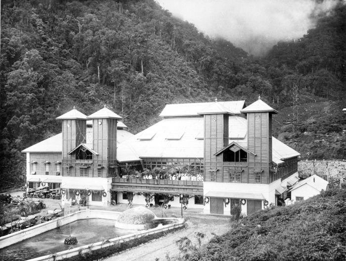 Radio Malabar diresmikan pada tanggal 5 Mei 1923