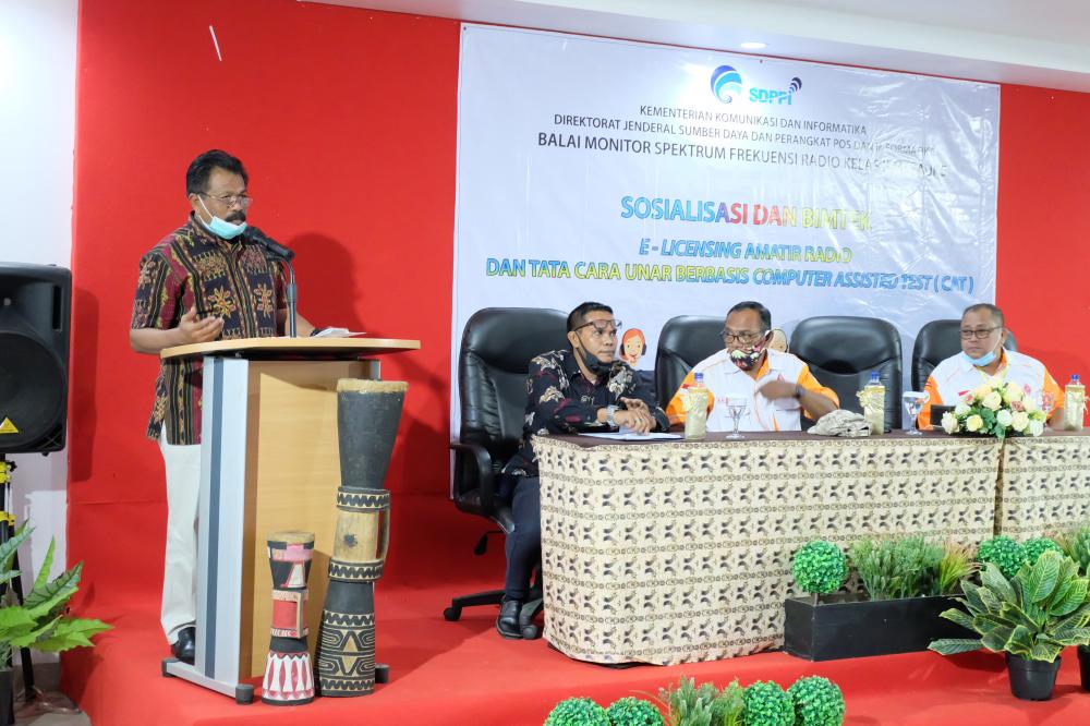“Kegiatan ini bertujuan untuk memberikan pengetahuan kepada masyarakat tentang pentingnya  prosedur dan tata cara berkomunikasi menggunakan frekuensi radio secara benar sesuai  aturan,” kata Kepala Balai Monitor Spektrum Frekuensi Radio (SFR) Kelas II Merauke Simson Liha, Sabtu (10/10/2020).