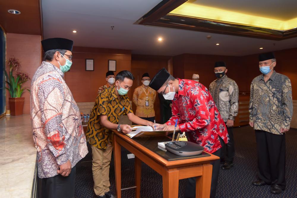 Acara pelantikan Pejabat Fungsional berlangsung  sesuai  arahan SE Menteri PANRB Nomor 384 Tahun 2019 tentang Langkah Strategis dan Konkret Penyederhanaan Birokrasi. Ini merupakan kali ketiga yang dilakukan di lingkungan Ditjen SDPPI Kemkominfo, dimana sebelumnya berlangsung pada Juni dan Agustus 2020.